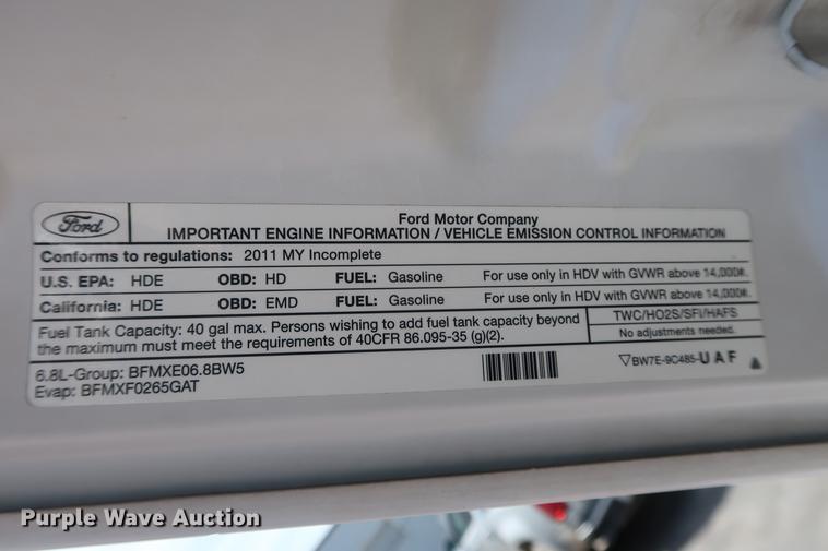 image for item DF3638 2011 Ford F450 Super Duty SuperCab flatbed truck