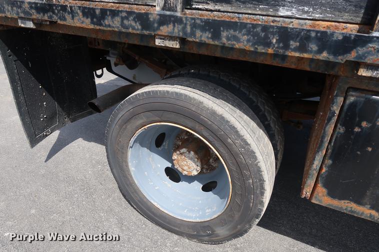 image for item DF3638 2011 Ford F450 Super Duty SuperCab flatbed truck