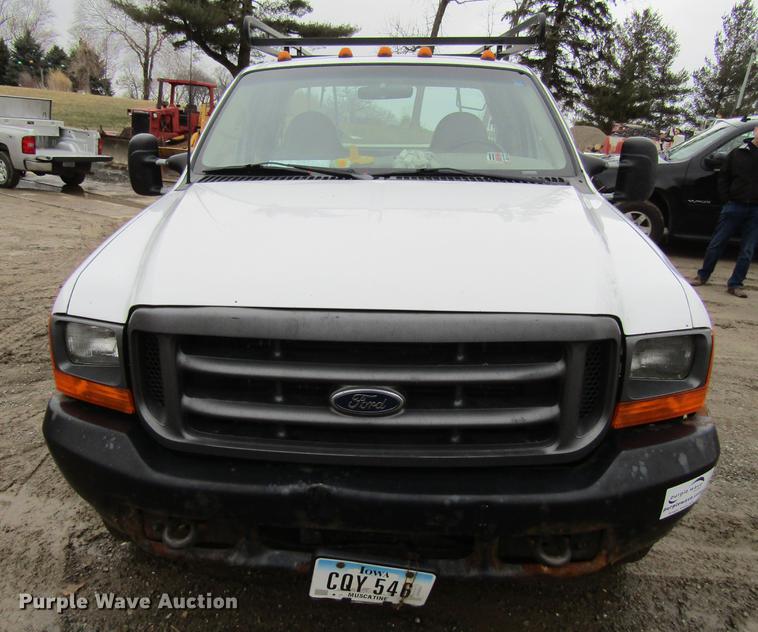 image for item DF3757 2000 Ford F350 Super Duty SuperCab utility bed pickup truck