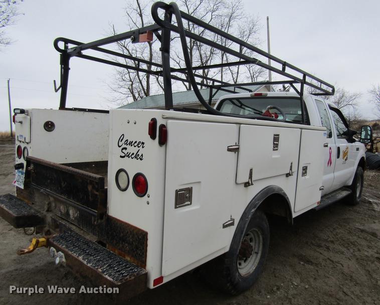 image for item DF3757 2000 Ford F350 Super Duty SuperCab utility bed pickup truck