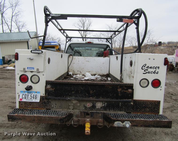 image for item DF3757 2000 Ford F350 Super Duty SuperCab utility bed pickup truck