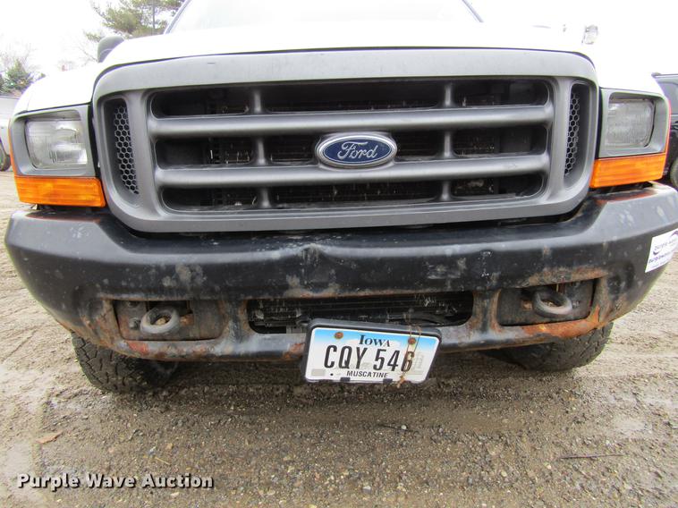 image for item DF3757 2000 Ford F350 Super Duty SuperCab utility bed pickup truck