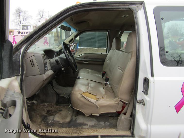 image for item DF3757 2000 Ford F350 Super Duty SuperCab utility bed pickup truck