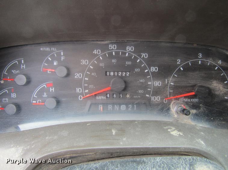 image for item DF3757 2000 Ford F350 Super Duty SuperCab utility bed pickup truck