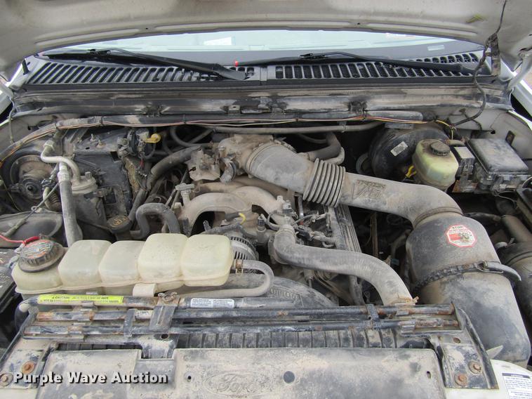 image for item DF3757 2000 Ford F350 Super Duty SuperCab utility bed pickup truck