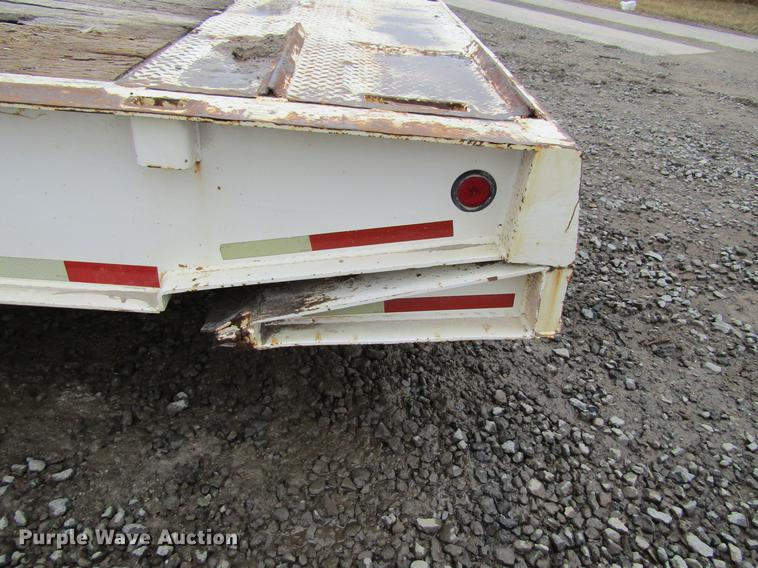 image for item DF3758 1986 Trail King 1840-2050 drop deck trailer