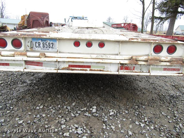 image for item DF3758 1986 Trail King 1840-2050 drop deck trailer