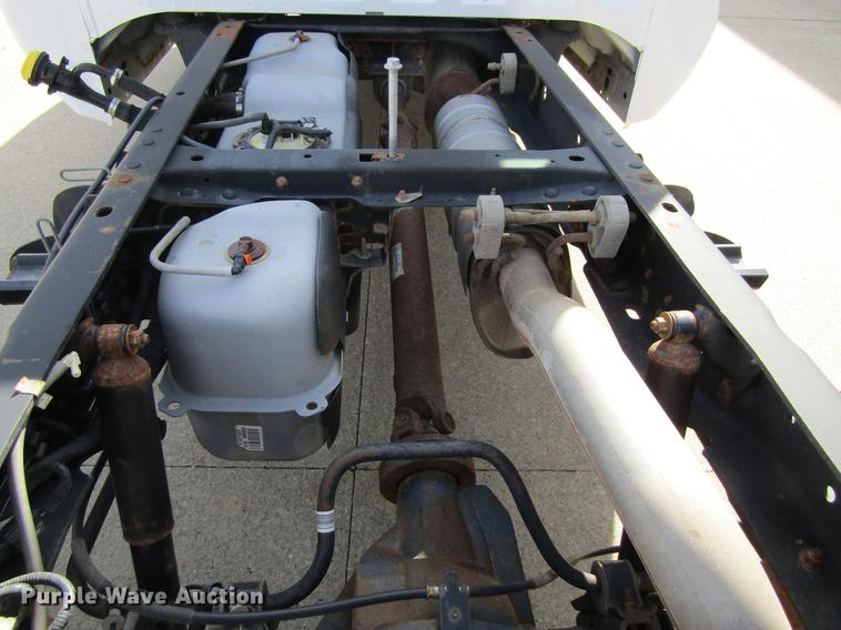 image for item DF3769 2012 Ford F350 pickup truck cab and chassis