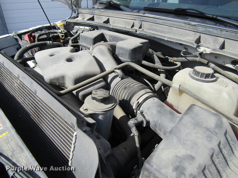 image for item DF3769 2012 Ford F350 pickup truck cab and chassis