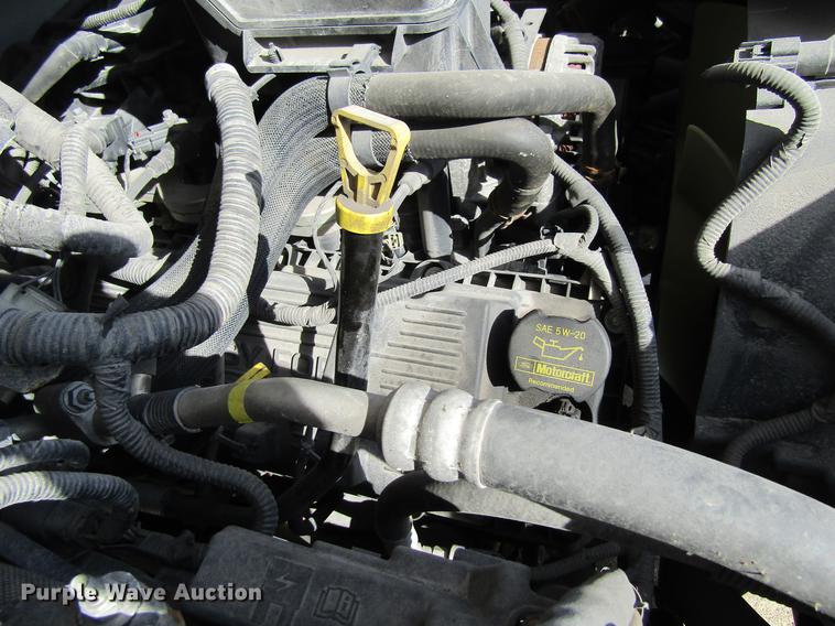 image for item DF3769 2012 Ford F350 pickup truck cab and chassis