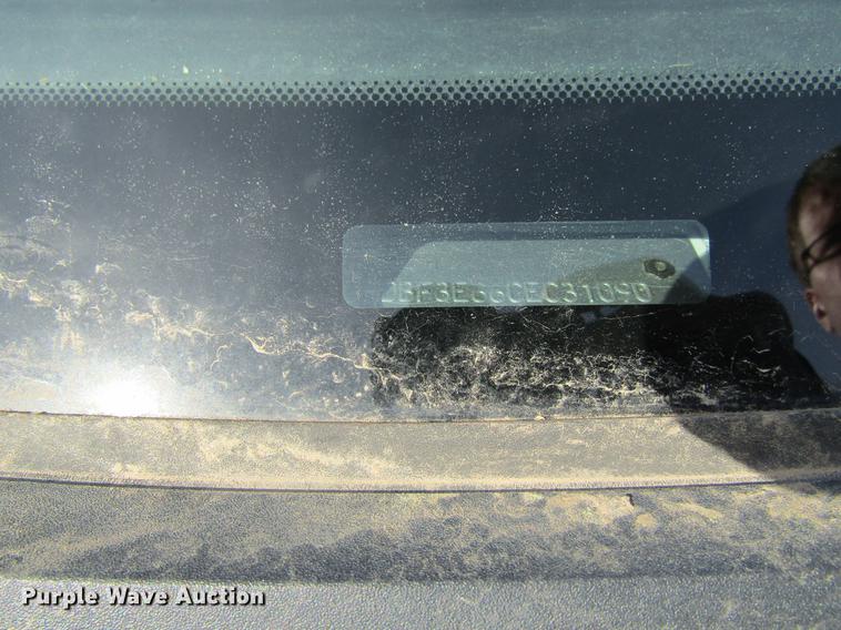 image for item DF3769 2012 Ford F350 pickup truck cab and chassis