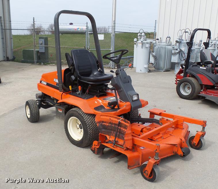 image for item DP9552 Kubota F2560E lawn mower
