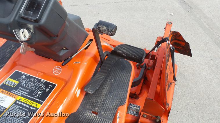 image for item DP9552 Kubota F2560E lawn mower