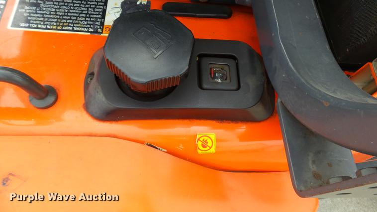 image for item DP9552 Kubota F2560E lawn mower