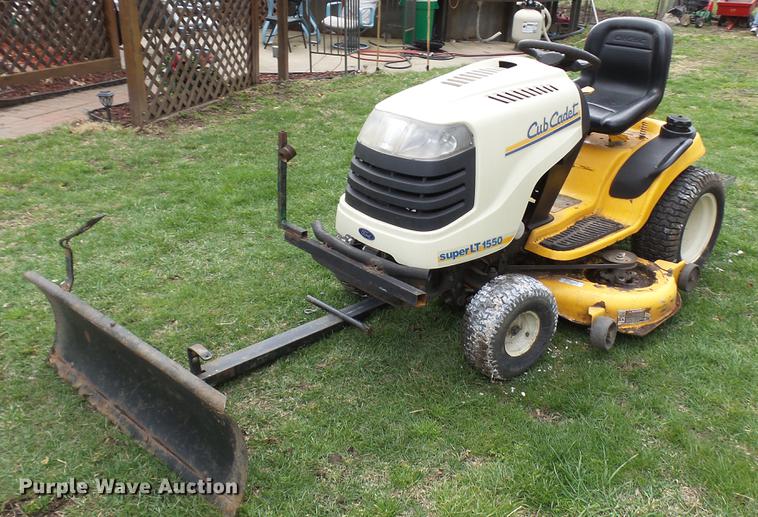 image for item DP9557 Cub Cadet Super LT1550 lawn mower