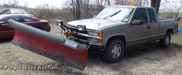 image for item DP9562 1998 Chevrolet K1500 Ext. Cab pickup truck