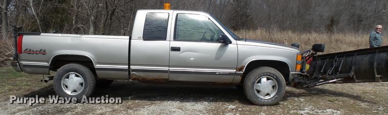 image for item DP9562 1998 Chevrolet K1500 Ext. Cab pickup truck