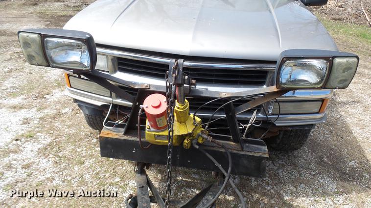 image for item DP9562 1998 Chevrolet K1500 Ext. Cab pickup truck