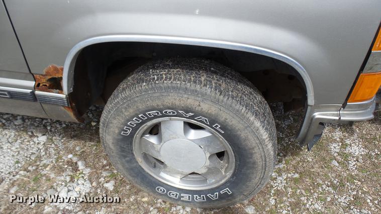 image for item DP9562 1998 Chevrolet K1500 Ext. Cab pickup truck