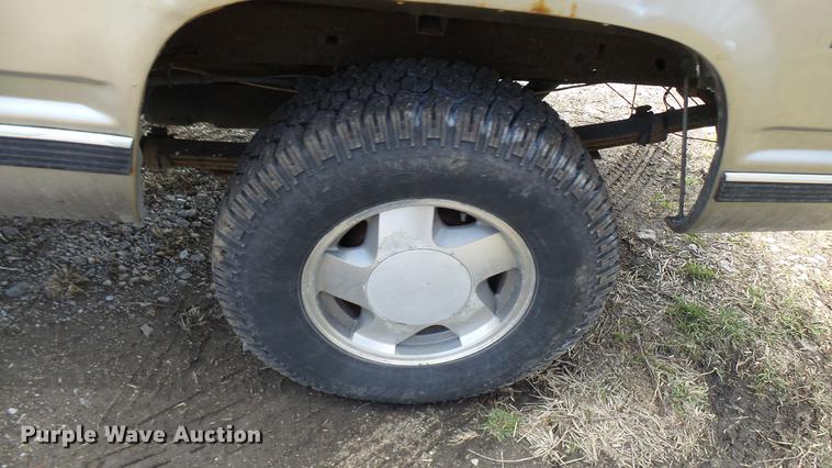 image for item DP9562 1998 Chevrolet K1500 Ext. Cab pickup truck