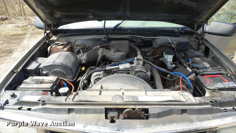 image for item DP9562 1998 Chevrolet K1500 Ext. Cab pickup truck