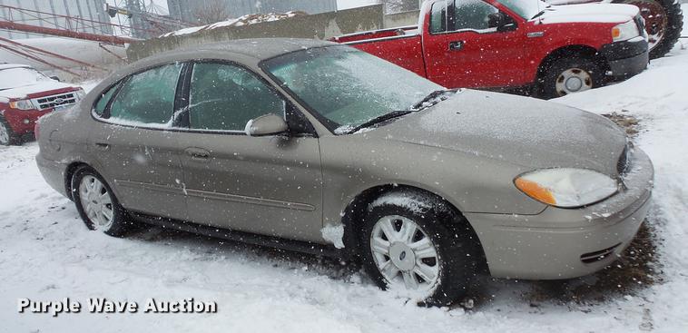 image for item DW9634 2005 Ford Taurus SEL