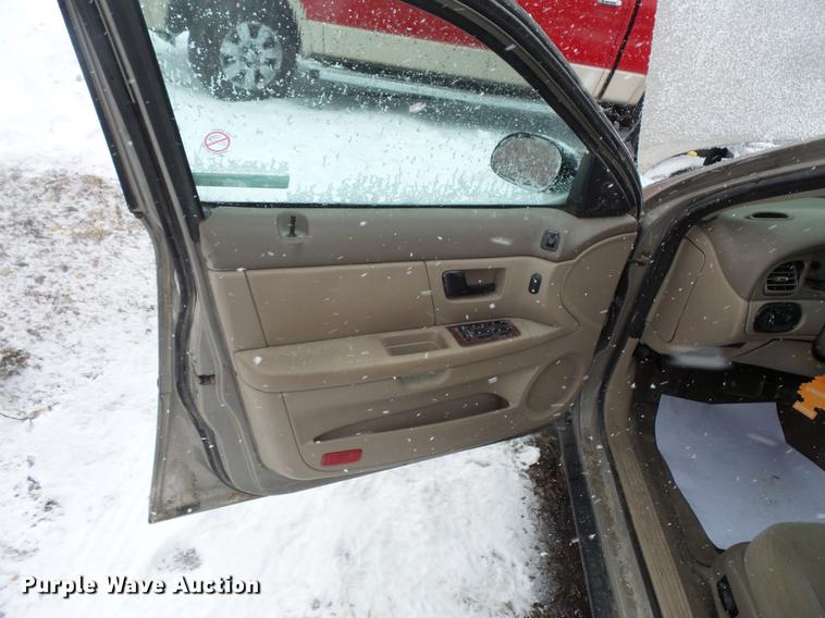 image for item DW9634 2005 Ford Taurus SEL