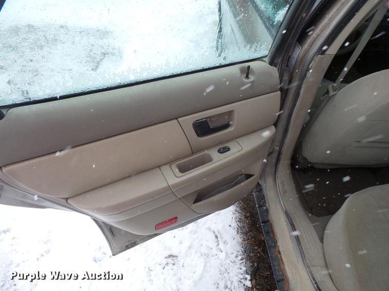 image for item DW9634 2005 Ford Taurus SEL