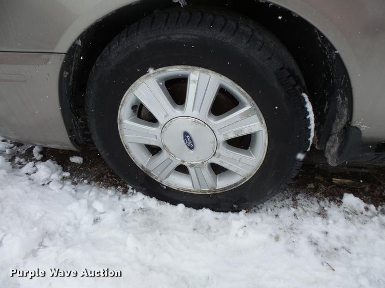 image for item DW9634 2005 Ford Taurus SEL