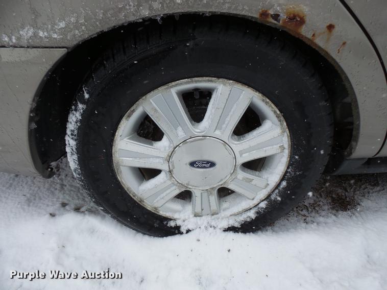 image for item DW9634 2005 Ford Taurus SEL