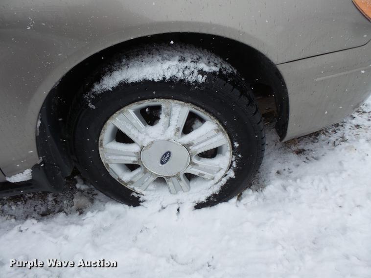 image for item DW9634 2005 Ford Taurus SEL