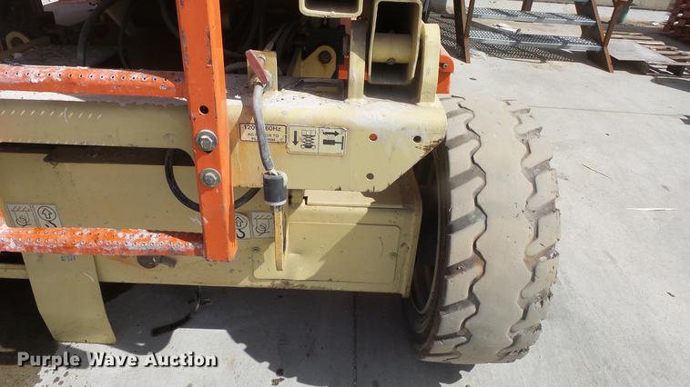 image for item EA9887 JLG 4069LE scissor lift