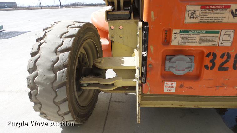 image for item EA9887 JLG 4069LE scissor lift