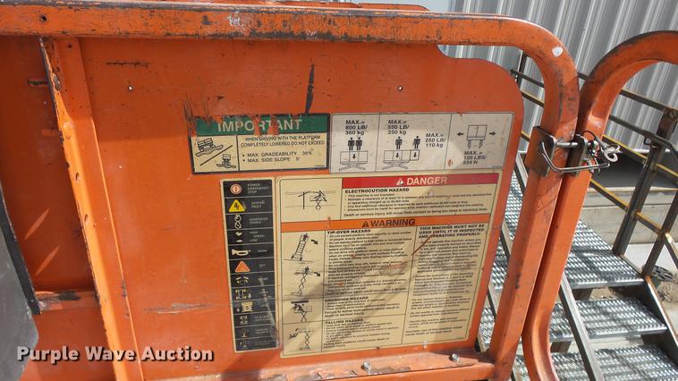 image for item EA9887 JLG 4069LE scissor lift