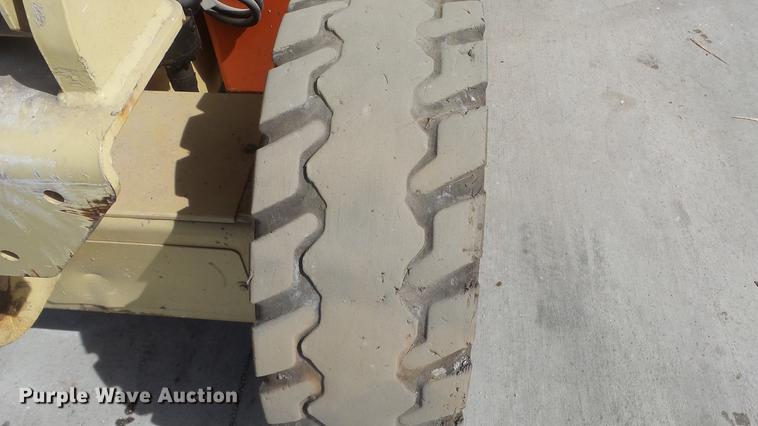 image for item EA9887 JLG 4069LE scissor lift