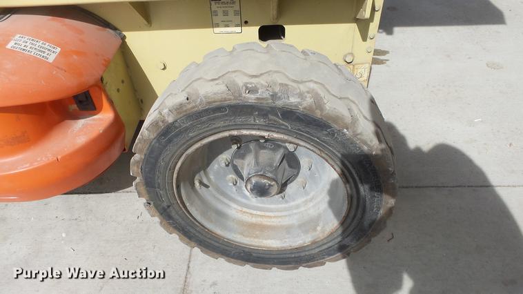 image for item EA9887 JLG 4069LE scissor lift
