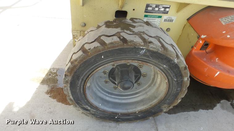 image for item EA9887 JLG 4069LE scissor lift