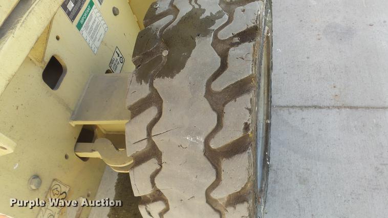 image for item EA9887 JLG 4069LE scissor lift