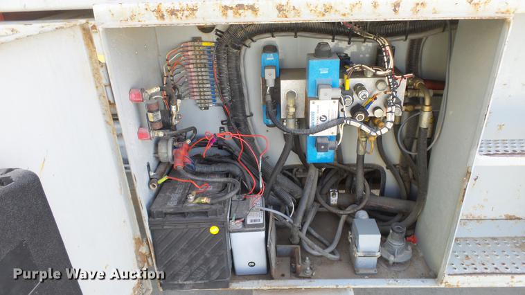 image for item EA9888 Skyjack SJ9250 scissor lift