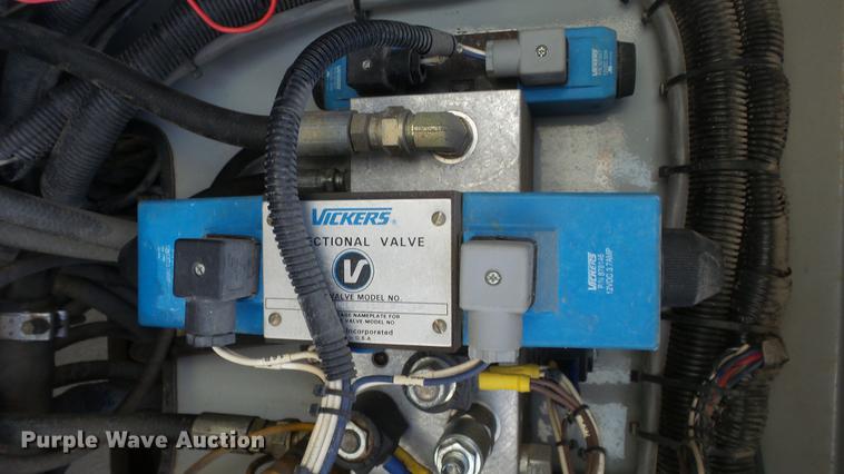 image for item EA9888 Skyjack SJ9250 scissor lift