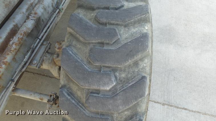 image for item EA9888 Skyjack SJ9250 scissor lift