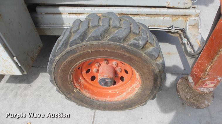 image for item EA9888 Skyjack SJ9250 scissor lift