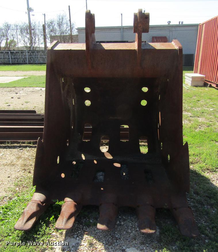 image for item EB9510 Esco PC300-315 excavator bucket