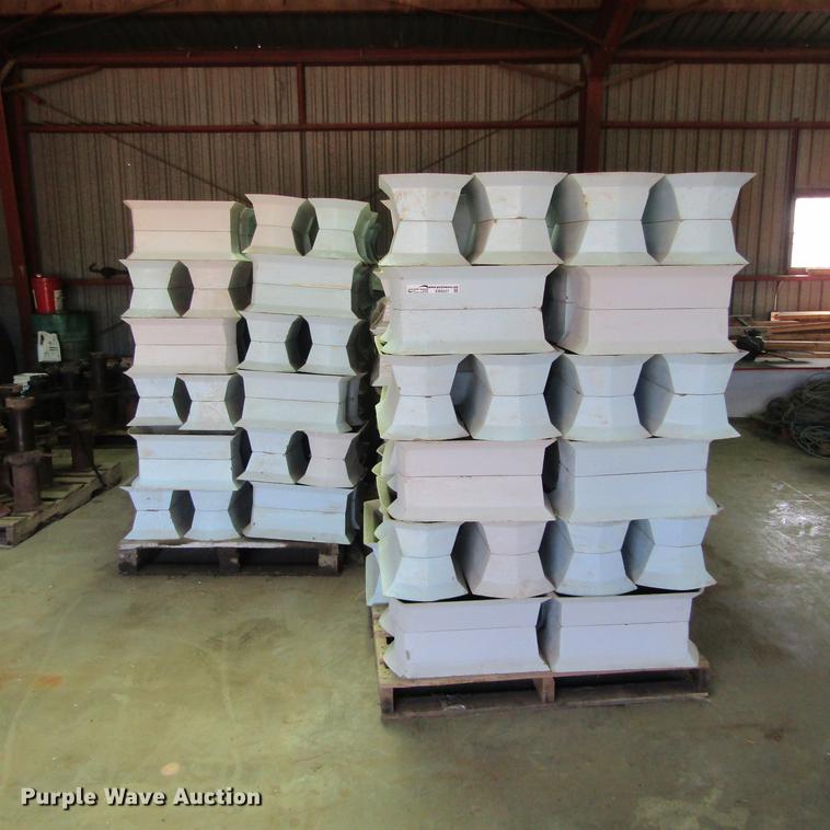 image for item EB9527 Approximately 298 Texdot T411 rail windows