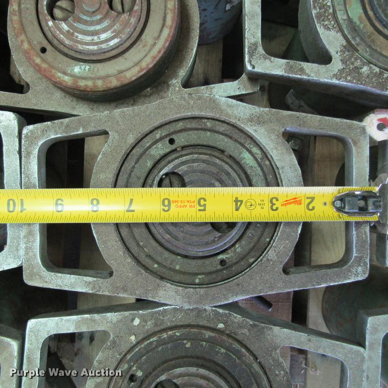 image for item EB9528 Hydraulic jacks