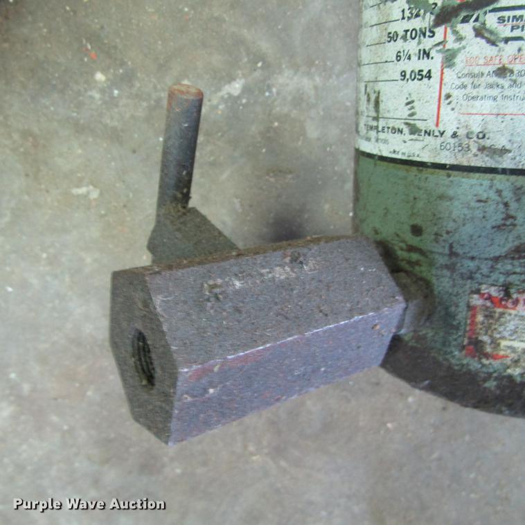 image for item EB9528 Hydraulic jacks