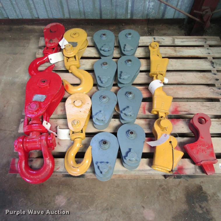 image for item EB9533 Snatch blocks