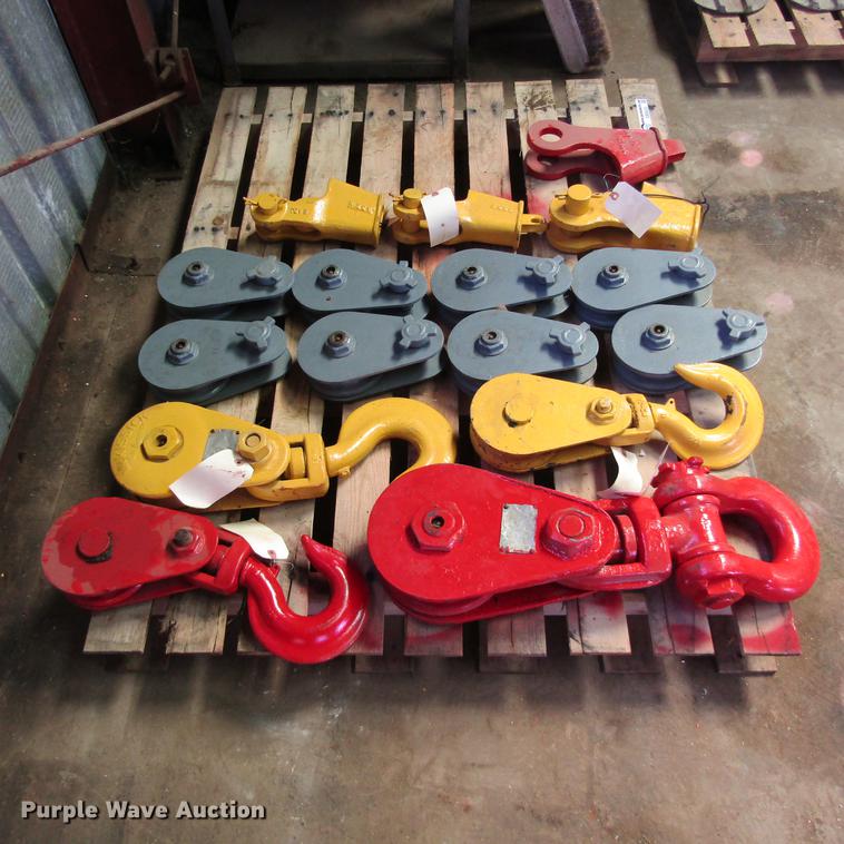 image for item EB9533 Snatch blocks