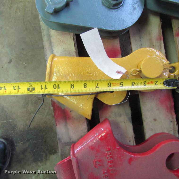 image for item EB9533 Snatch blocks