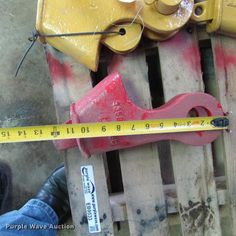 image for item EB9533 Snatch blocks